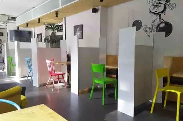 plexi fal, védőfal plexi fal, védőfal