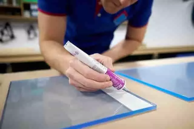 plexi, polikarbonát ragasztása plexi, polikarbonát ragasztása