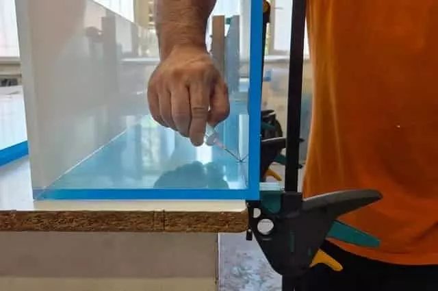 plexi profi ragasztása plexi profi ragasztása